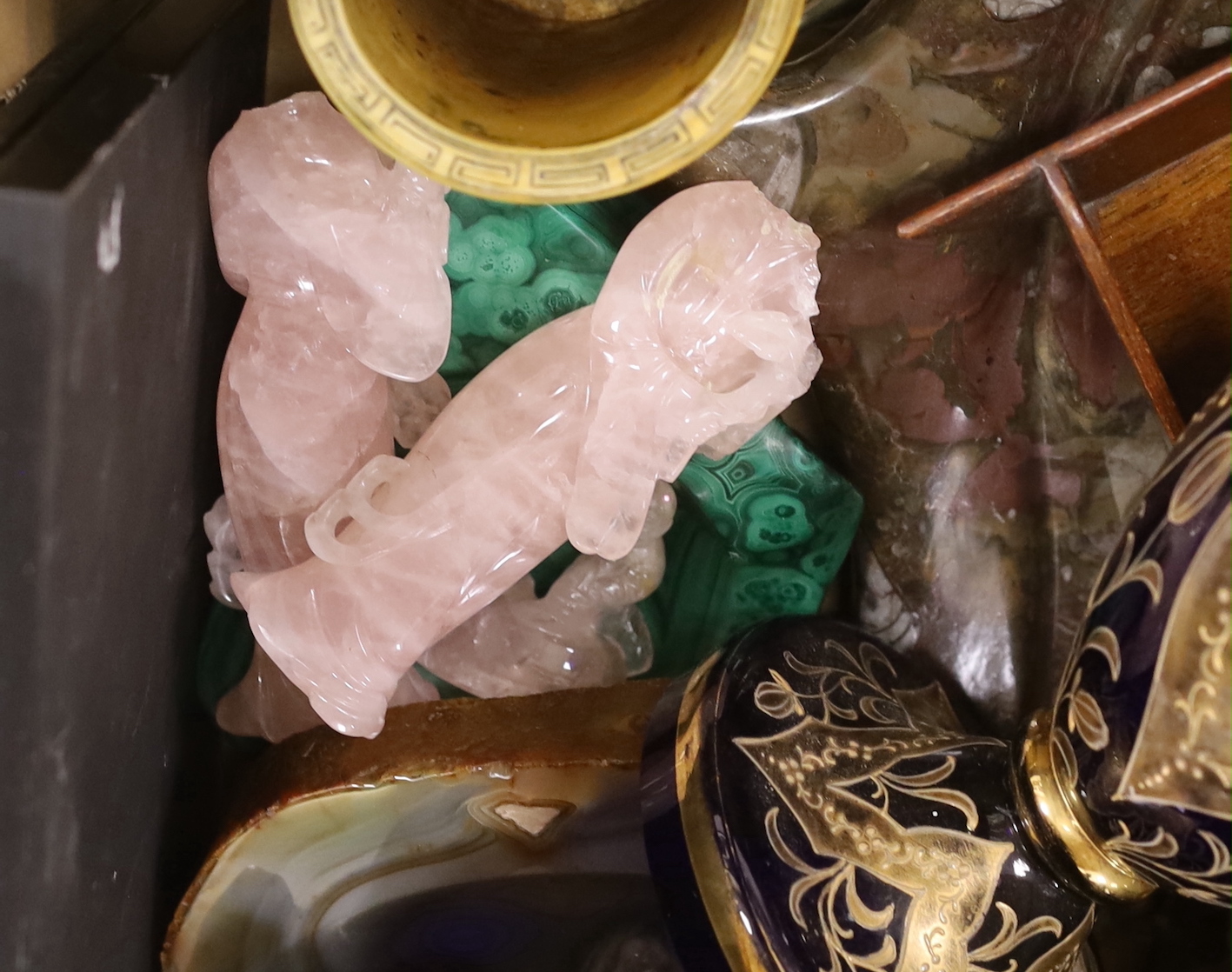 Miscellaneous collectables to include malachite and agate bowls, glassware, metalwares, objet d'art etc